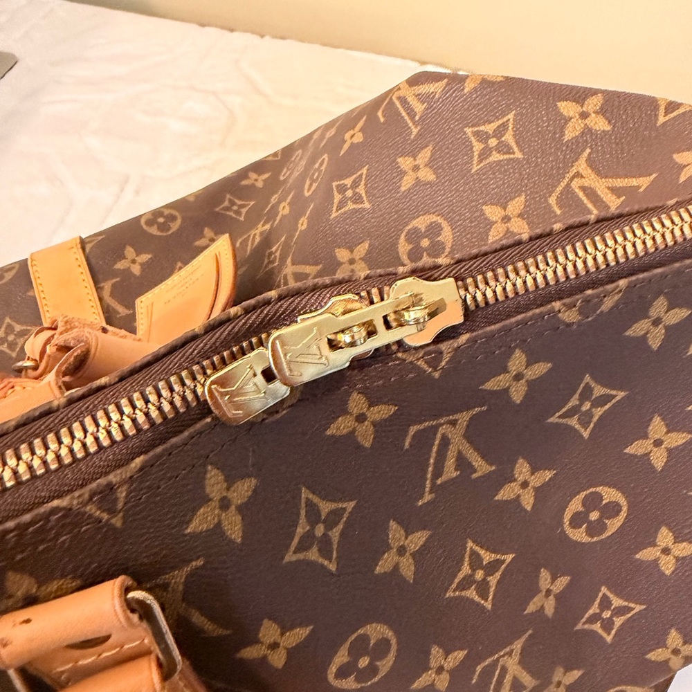 Louis Vuitton Monogram Keepall 50 - Picture 12 of 16